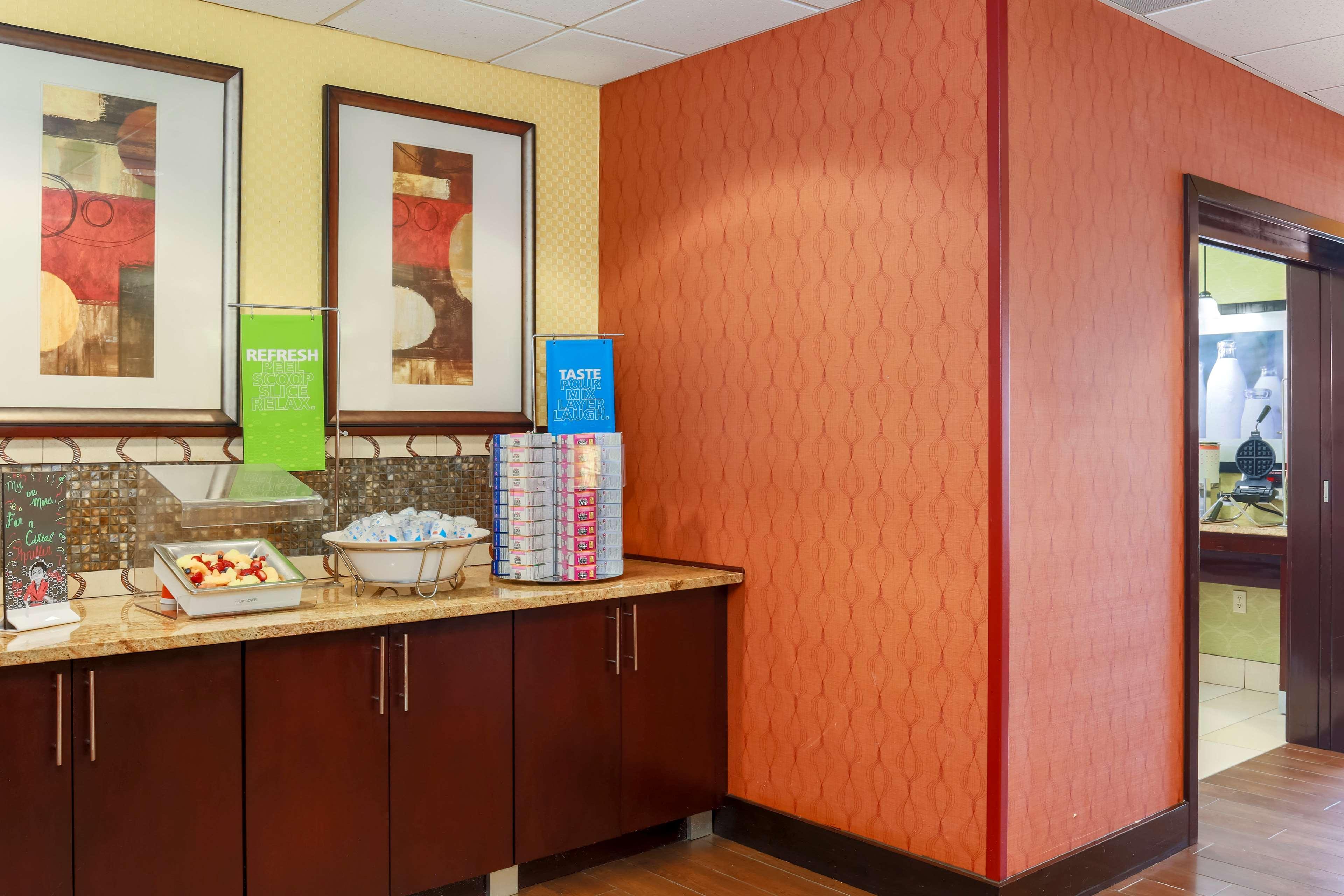 Hampton Inn Memphis-Walnut Grove/Baptist East Zewnętrze zdjęcie