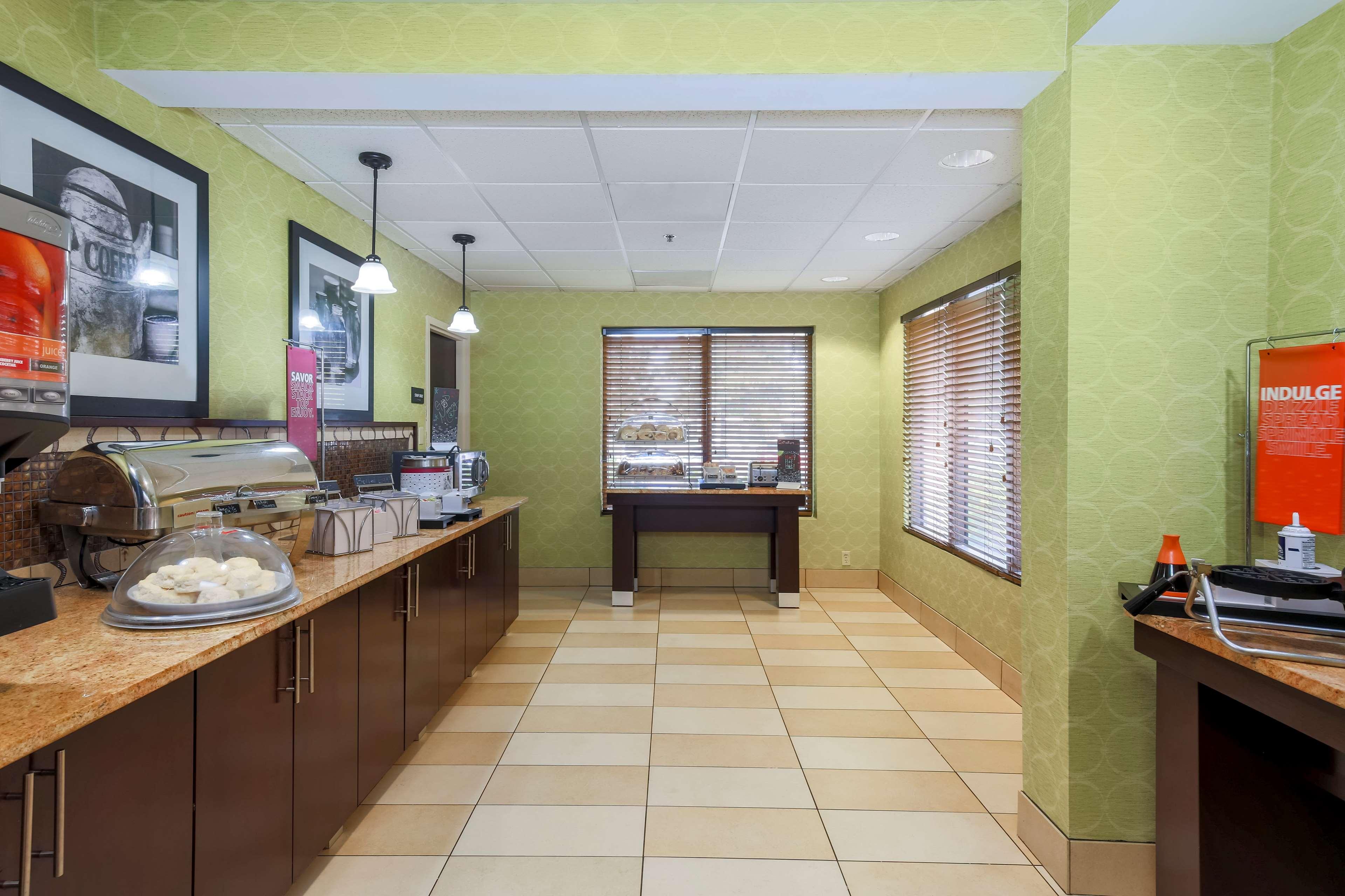 Hampton Inn Memphis-Walnut Grove/Baptist East Zewnętrze zdjęcie